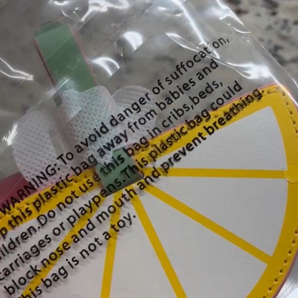Kate Spade Lemon Luggage Tag NWT - Picture 2 of 4